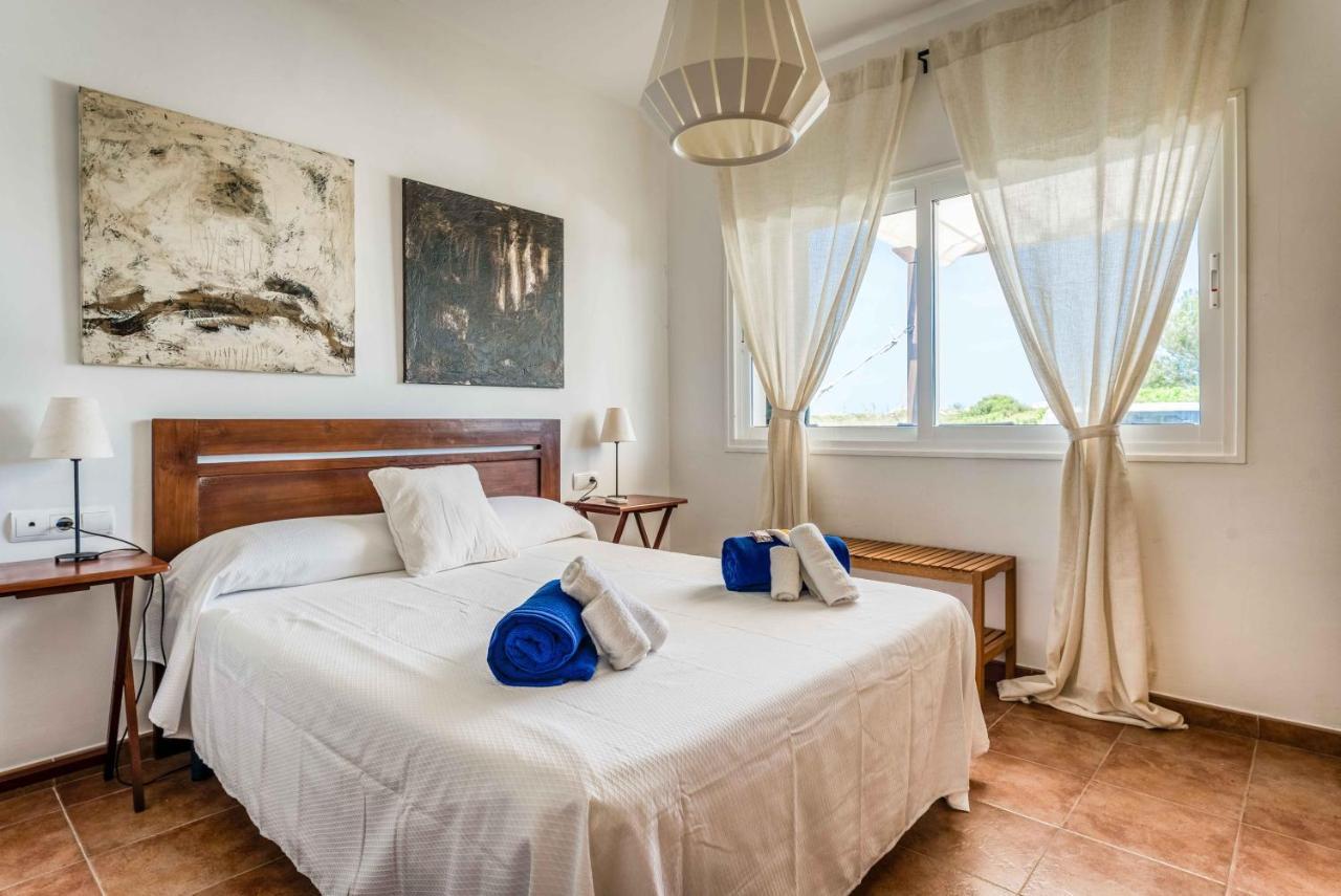 Villa Punta Grossa Es Mercadal Bagian luar foto